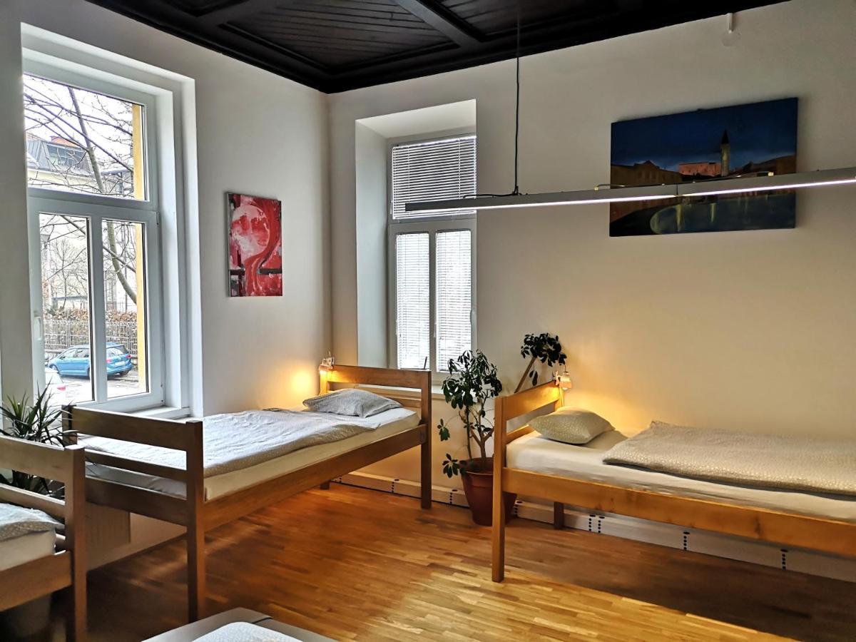 Vila Veselova, Ljubljana City Center Hostel ภายนอก รูปภาพ